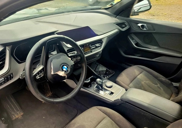 BMW Seria 1 cena 47900 przebieg: 121000, rok produkcji 2020 z Kraków małe 29